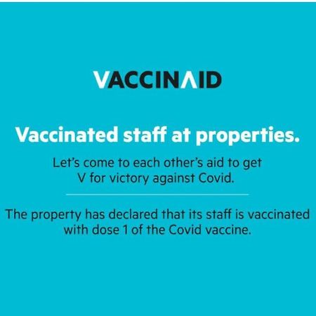Vaccinated Staff - Oyo 1703 Terang Bintang Hotel Batam Esterno foto