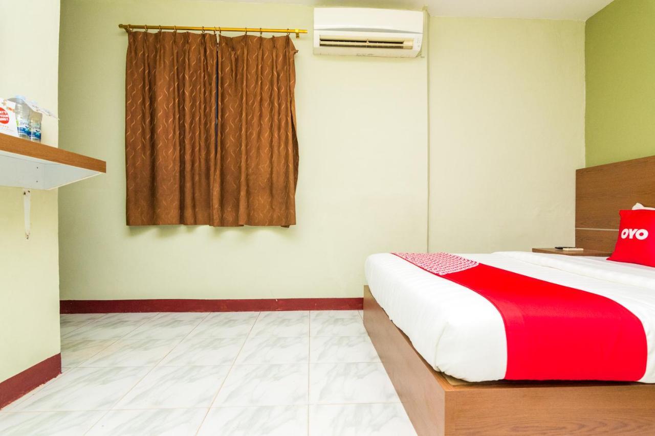 Vaccinated Staff - Oyo 1703 Terang Bintang Hotel Batam Esterno foto